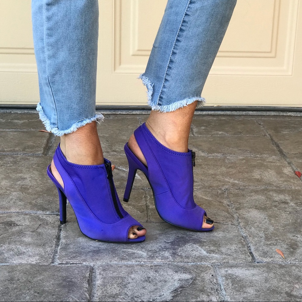 Neoprene Zipper Slingback Stiletto Heel Pump - Picture 5 of 7